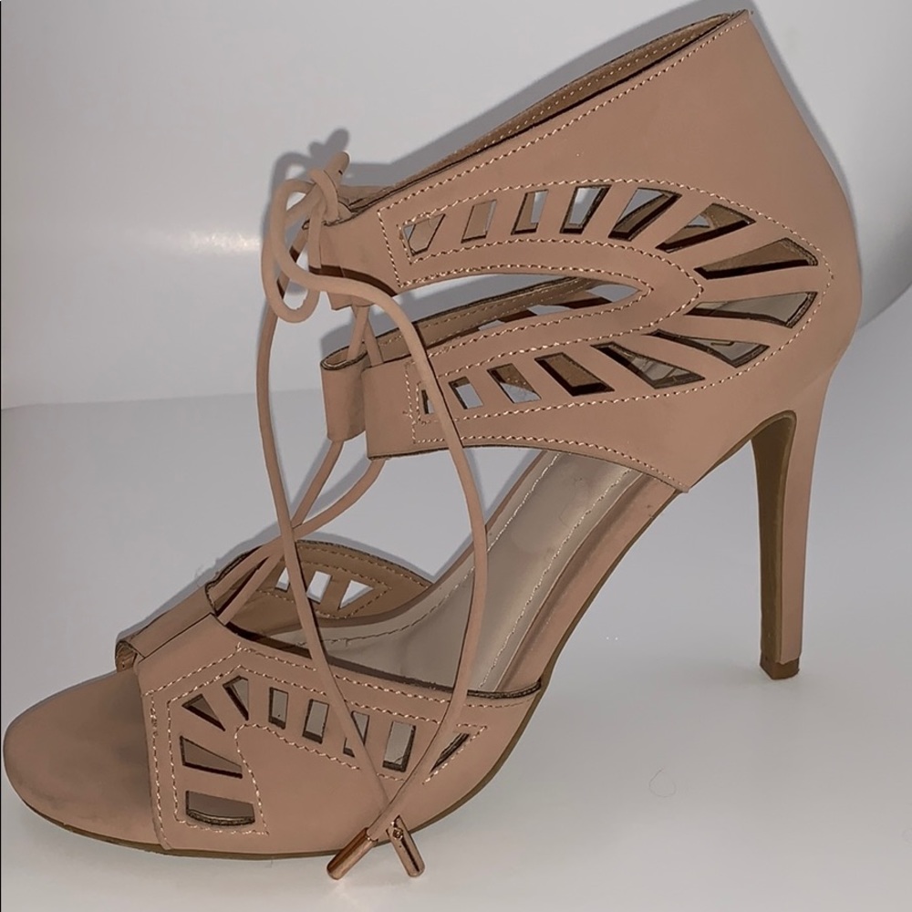 Anne Michelle 8 1/2 Nude Boho 4 inch Heels.